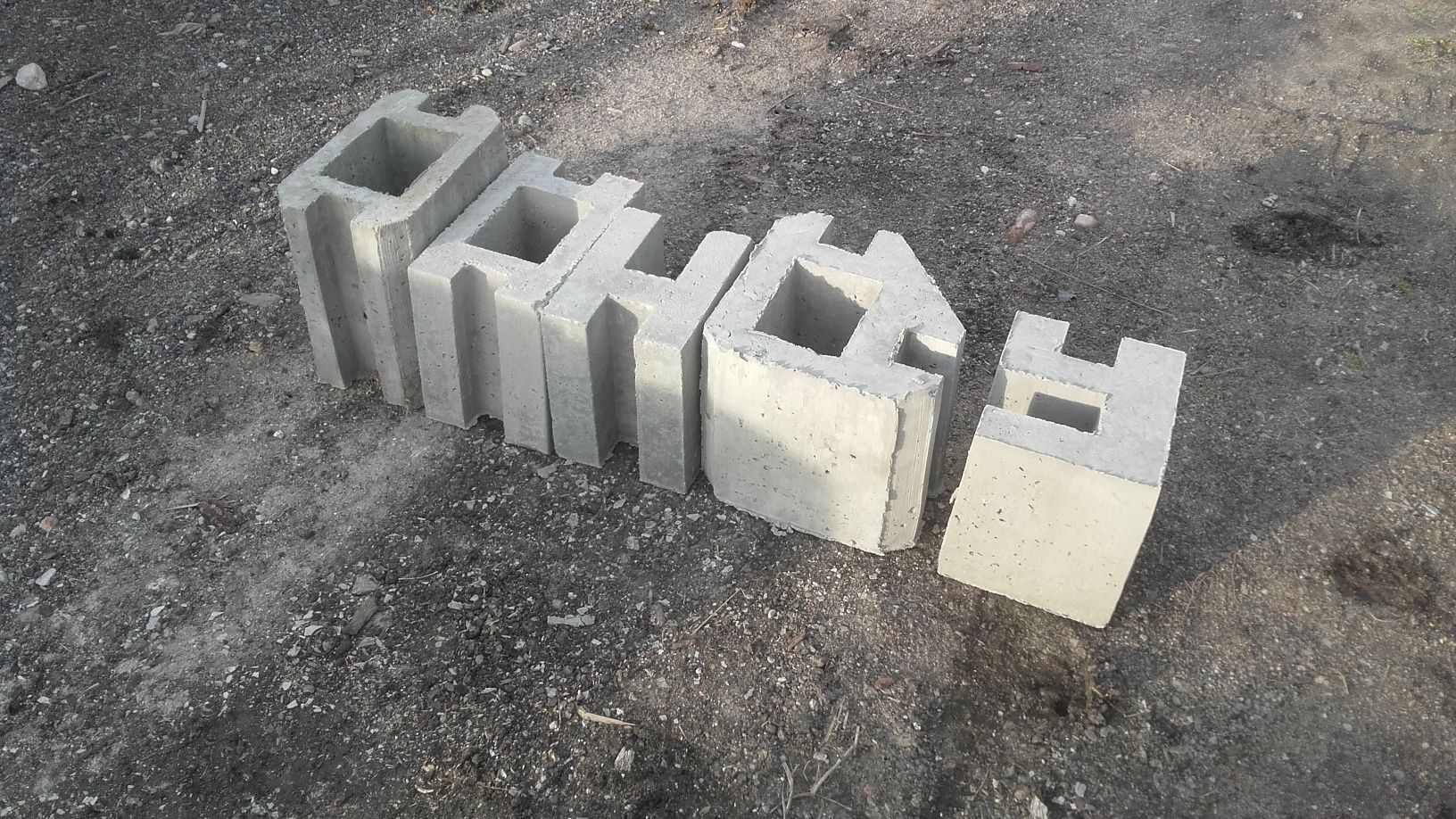 Podmurówka betonowa pod siatkę lub panel (łącznik betonowy )