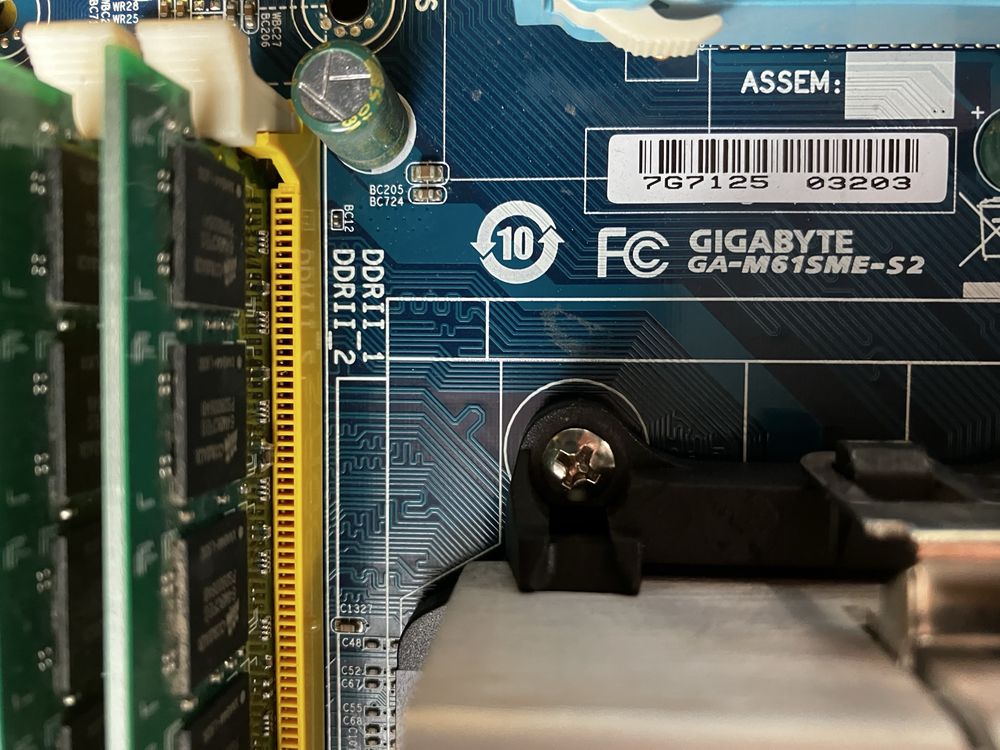 Материнська плата ga-m61sme-s2 socket AM2+