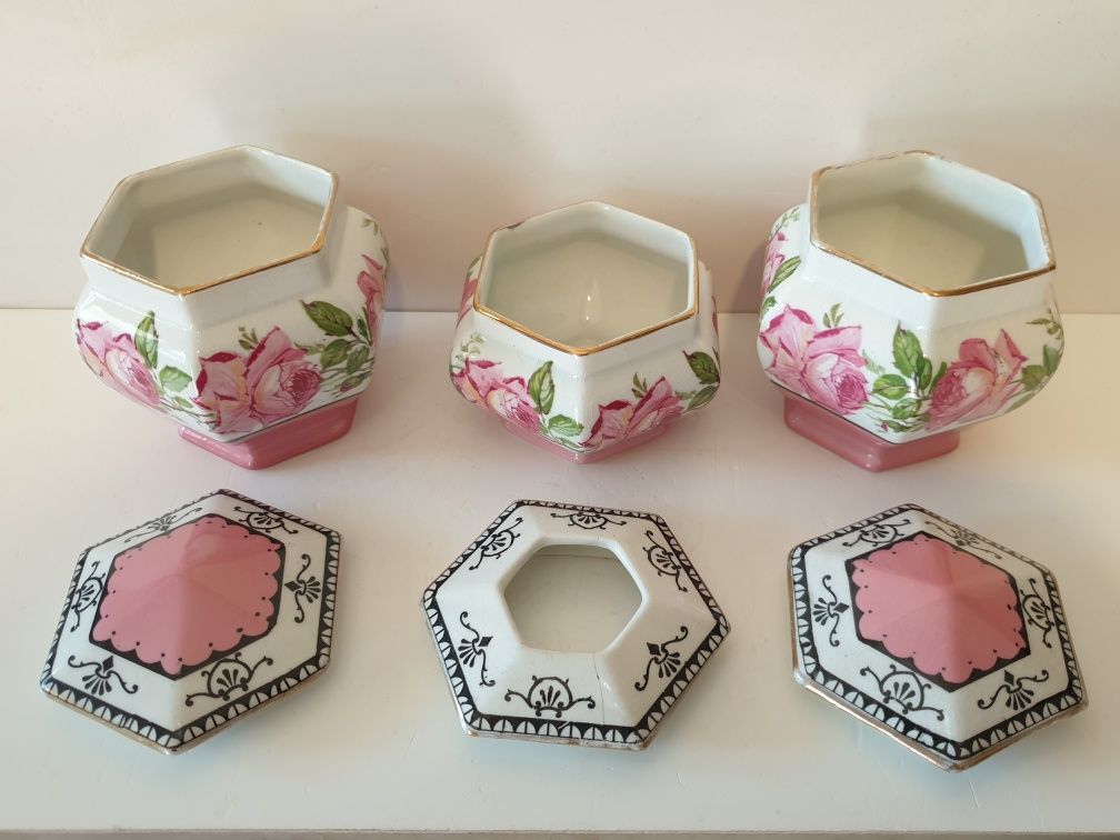 Raro antigo conjunto de toilette em porcelana Wedgwood