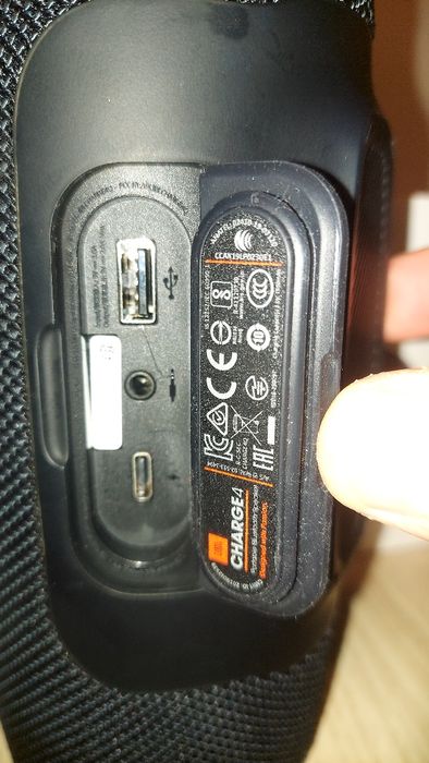 Głośnik JBL Charge 4 jak nowy