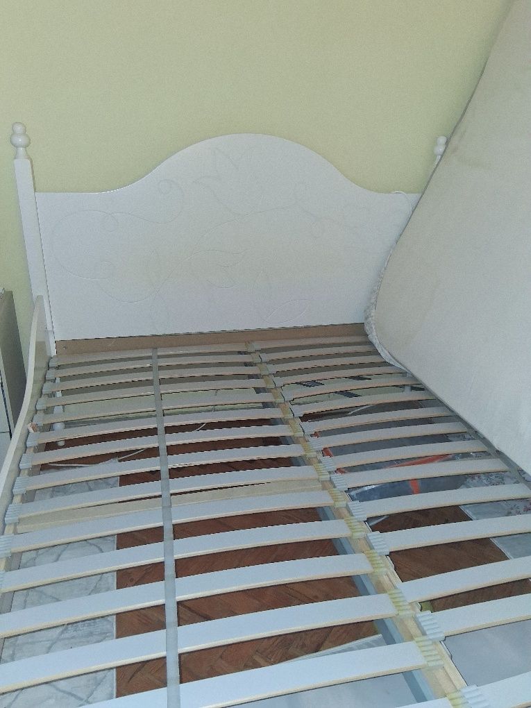 Cama para casal.