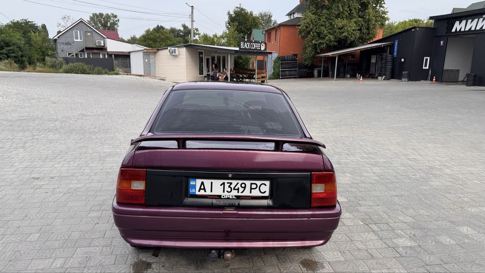 Продам опель вектра а 1992р.