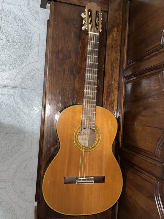 Viola de Fado Takamine EC 128