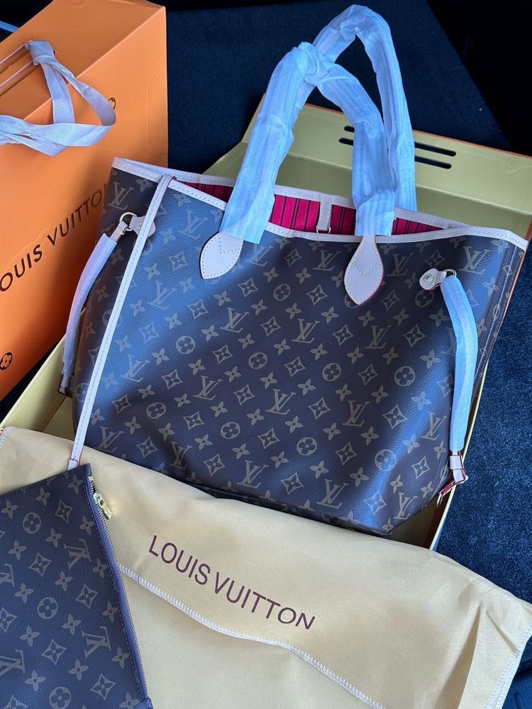 Сумка шоппер в стиле Louis Vuitton Neverfull полный Люкс