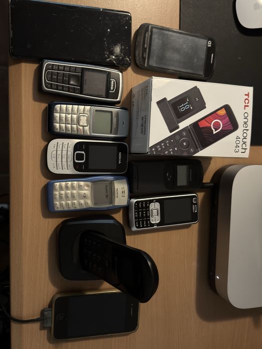 Vendo vários Telemoveis