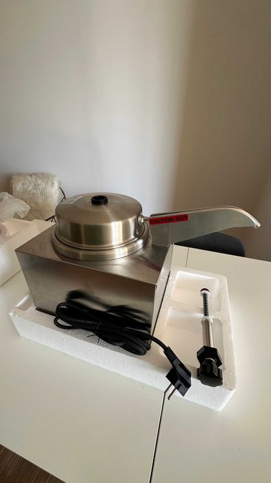 Vende-se Distribuidor de Molhos com Aquecimento - Catering