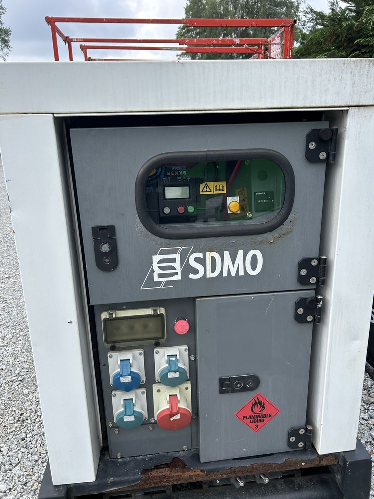 Agregat prądotwórczy SDMO R44C3 44 KVA