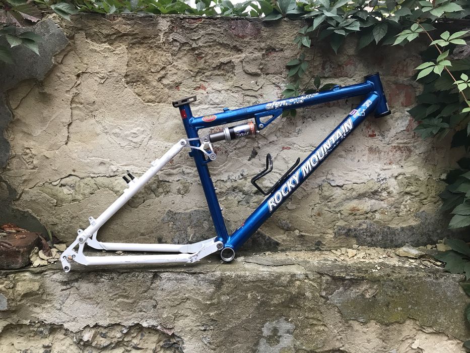 Рама велосипедна Rocky Mountain Element Race 26 100mm X-Country EASTON