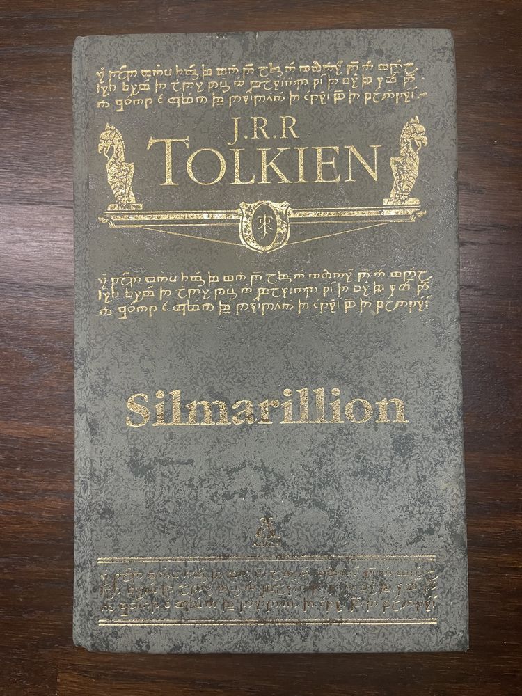 Silmarillion J. R. R Tolkien