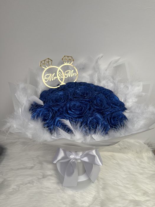 Bukiety wiecznych róż, bukiety róż ze wstażek - na zamowienie