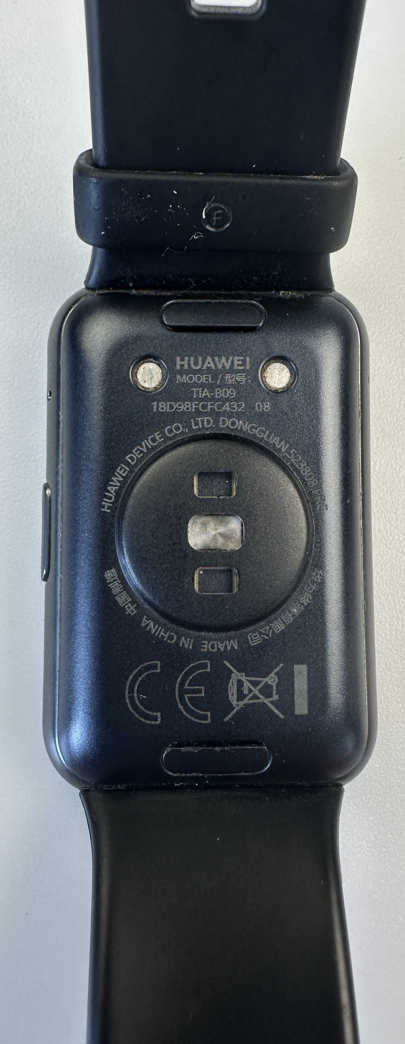 Smartwatch Huawei model Tia B09 sprawny z kablem