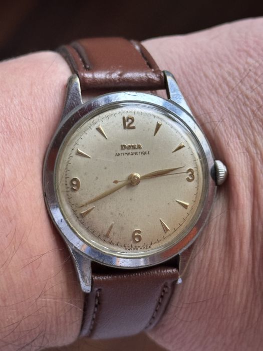 Zegarek Doxa Antimagnetique, duży średnica 37/45mm bez koronki