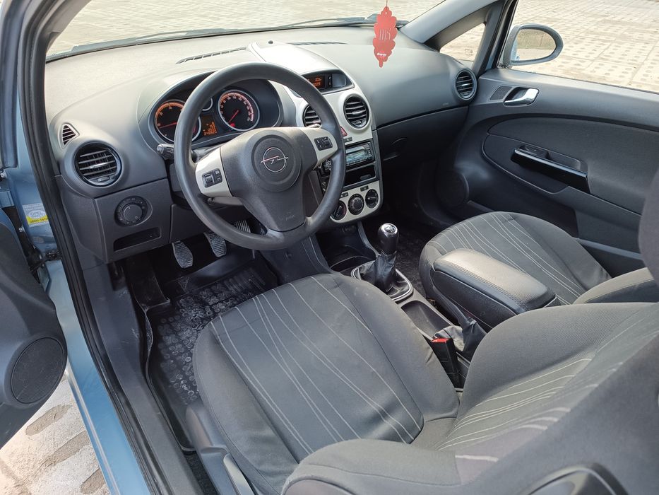 OPEL CORSA 1.3 diesel / KLIMA / Tempomat