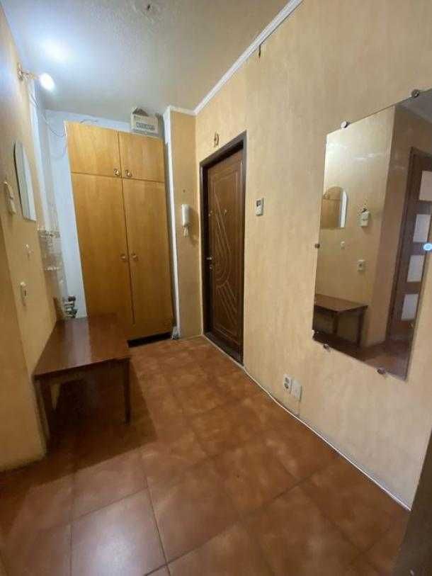 Продается 1 ком кв  5/9, пр Юбилейный