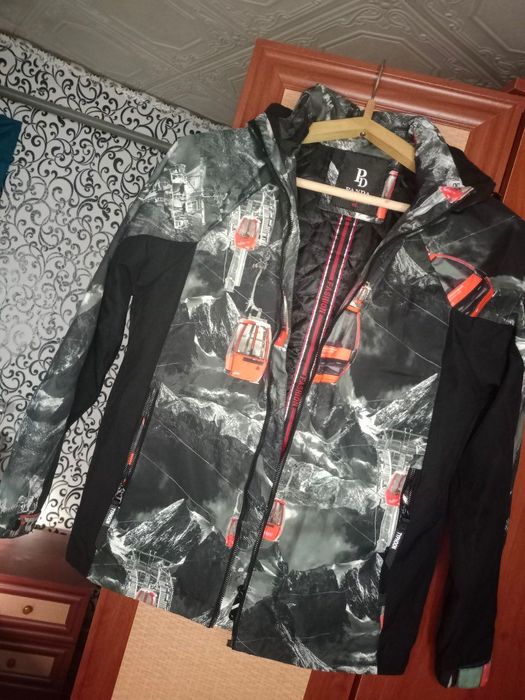 Куртка на хлопчика осінь-весна