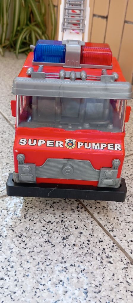 Carro dos bombeiros 14 cm x 50 cm