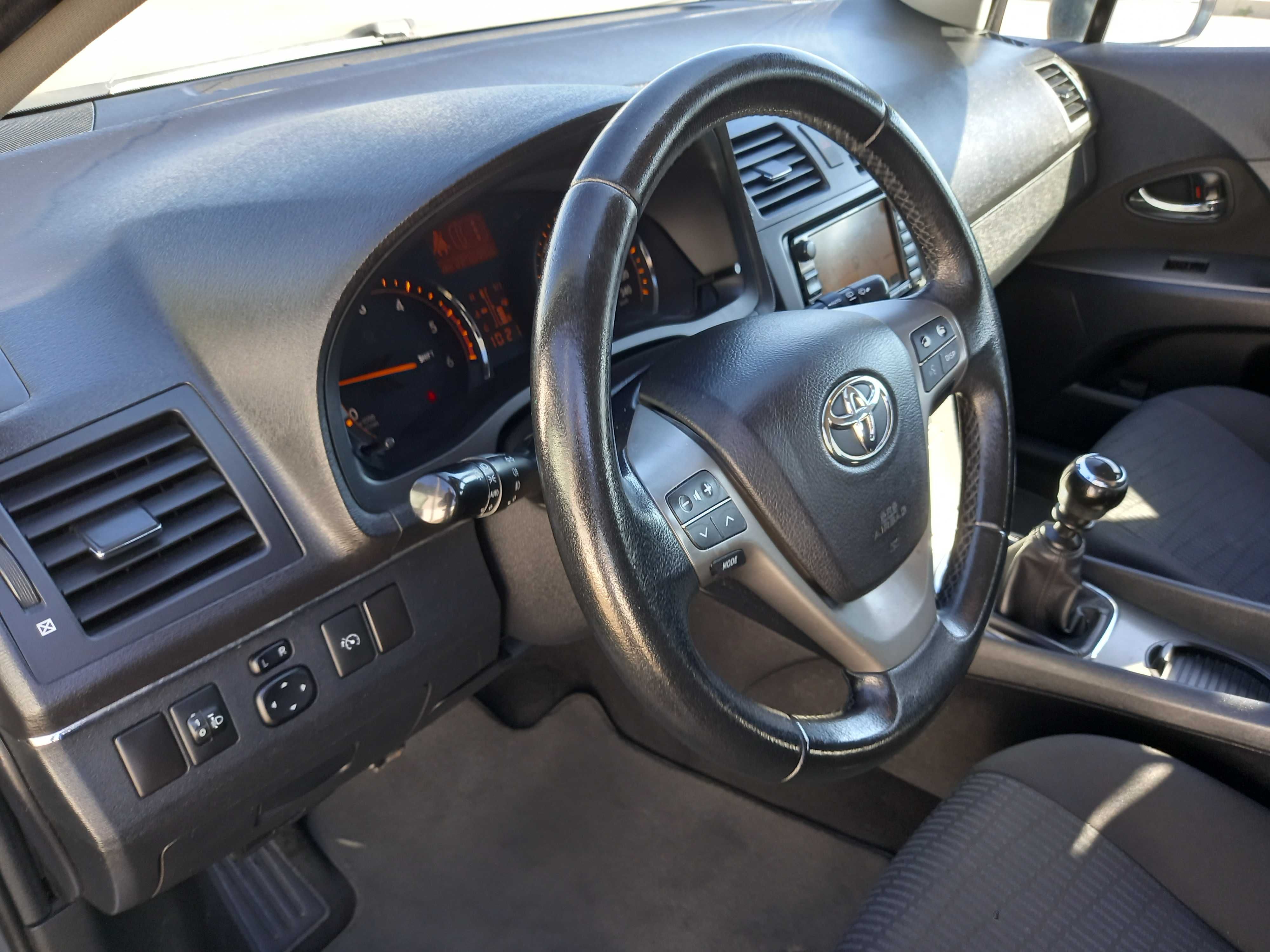 Toyota Avensis 2.0
