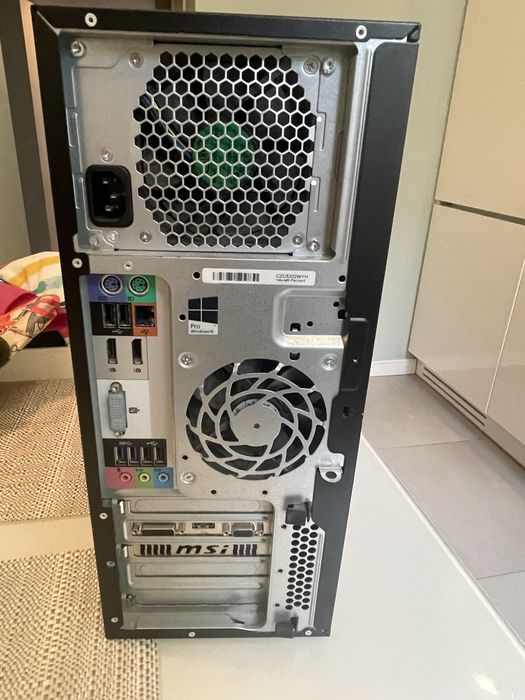 Sprzedam kompute do gier intel  100% sprawny