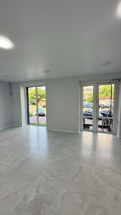 Комерційне примішення у перспективному місці