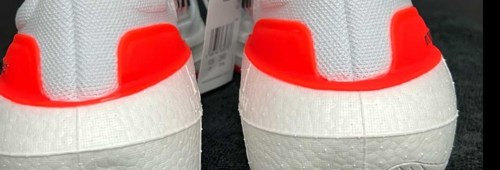 adidasUltraBoostLightWhiteBlackSolarRed r.39