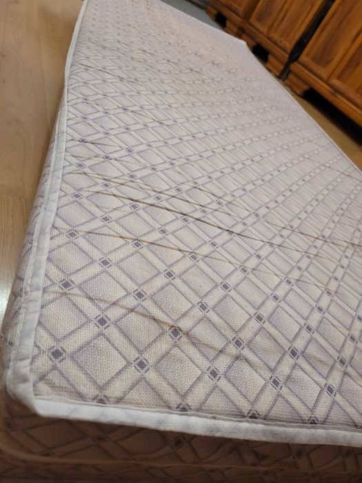 Materac sprężynowy