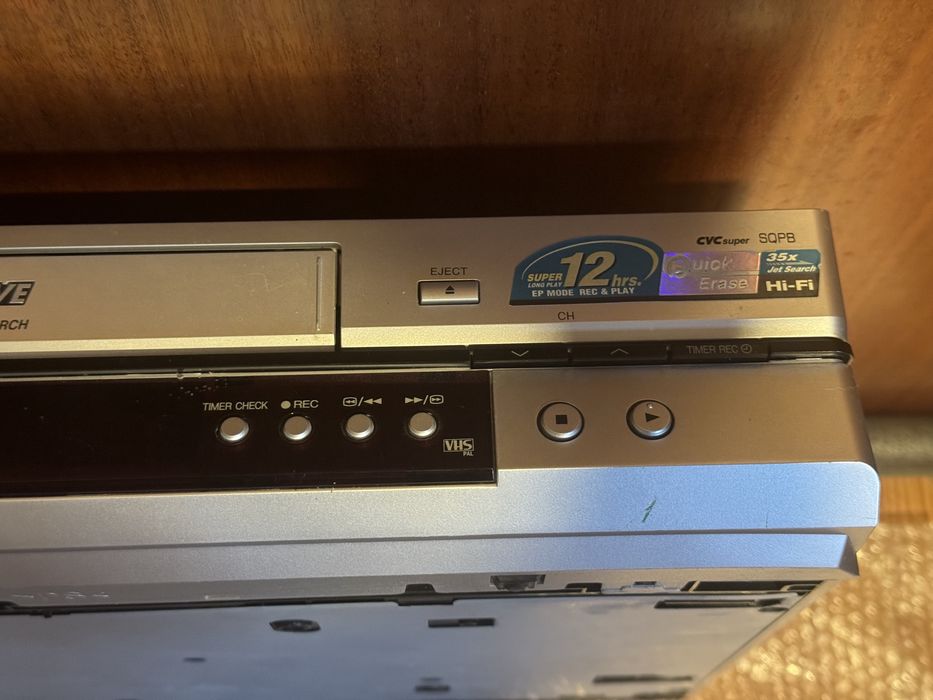 Leitor/gravador VHS Panasonic