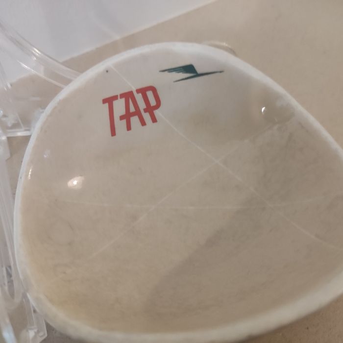 TAP pequeno cinzeiro modernista dos anos 60 - Secla