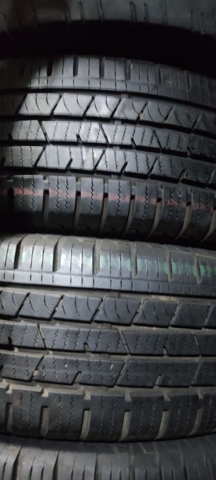 Pneus 215/65/16 continental semi novos