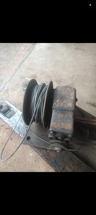 Wciągarka bębnowa mechaniczna wyciąg budowlany