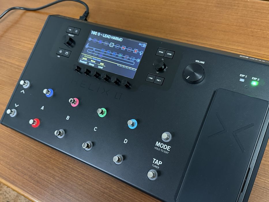 Pedaleira Line 6 Helix LT