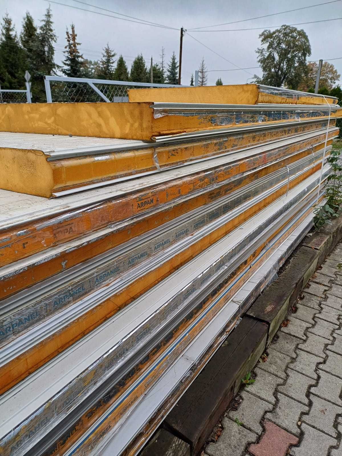 Płyty warstwowe izolacyjne, obornickie, ścienne, dachowe