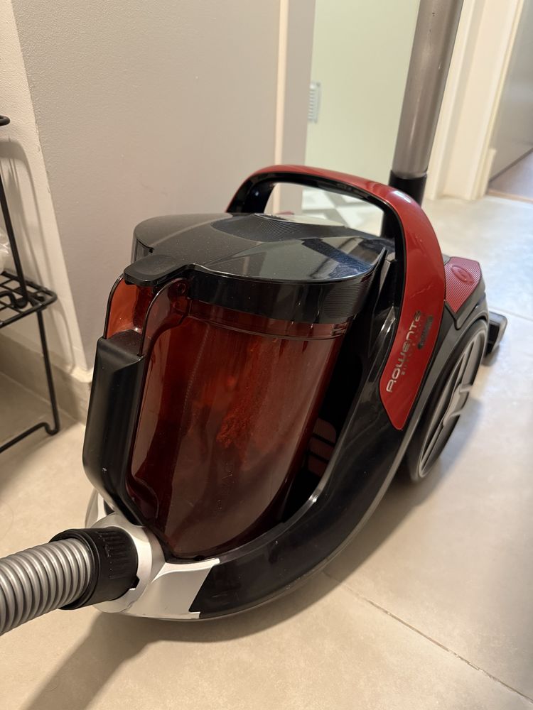 Aspirador sem Saco ROWENTA Silence Force Parquet