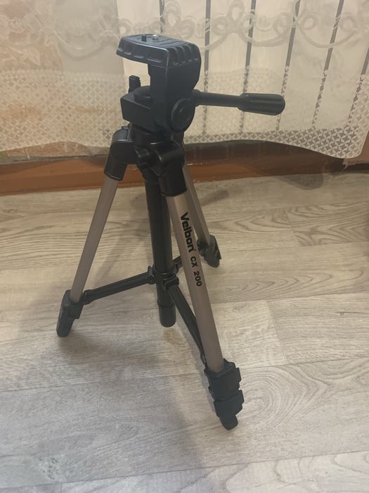 Продам штатив Velbon cx 200