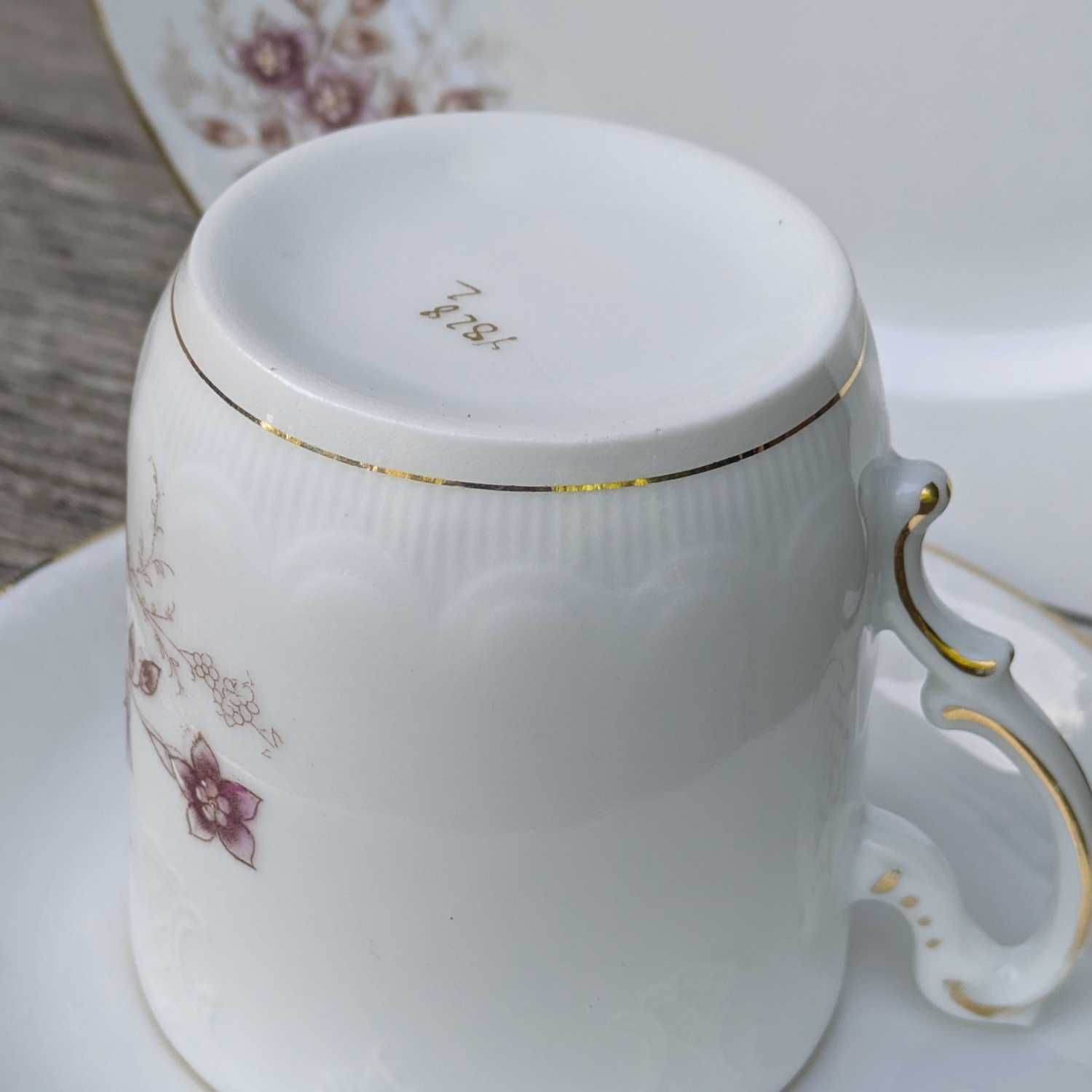## Wiekowa Śląska Porcelana – z XIX wieku - Charlottenbrunn ##