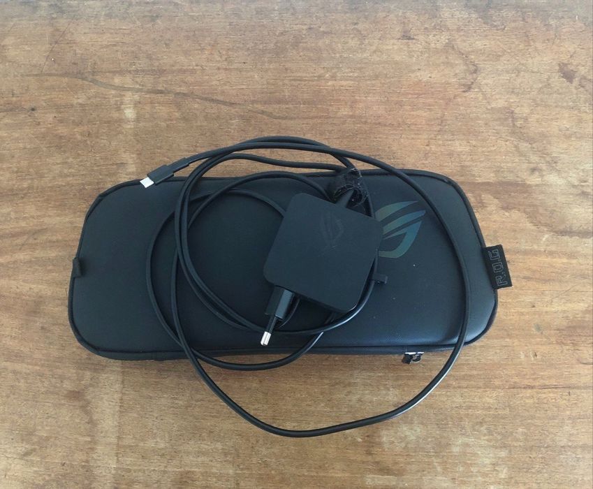 Asus ROG Ally Z1 Extreme – 1 Ano | Estado Impecável