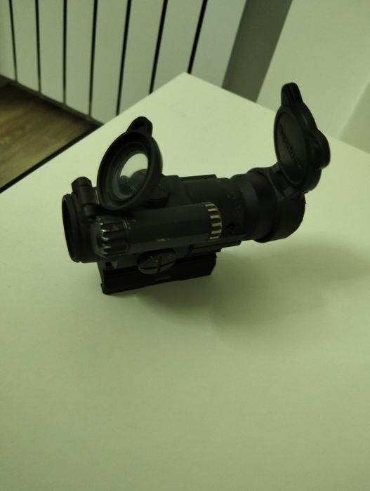 Продам коліматорний приціл