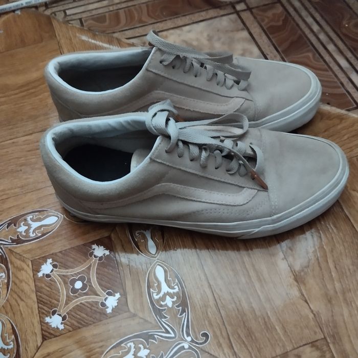 Продам женские кеды