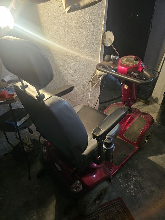 Scooter elétrica mobilidade reduzida