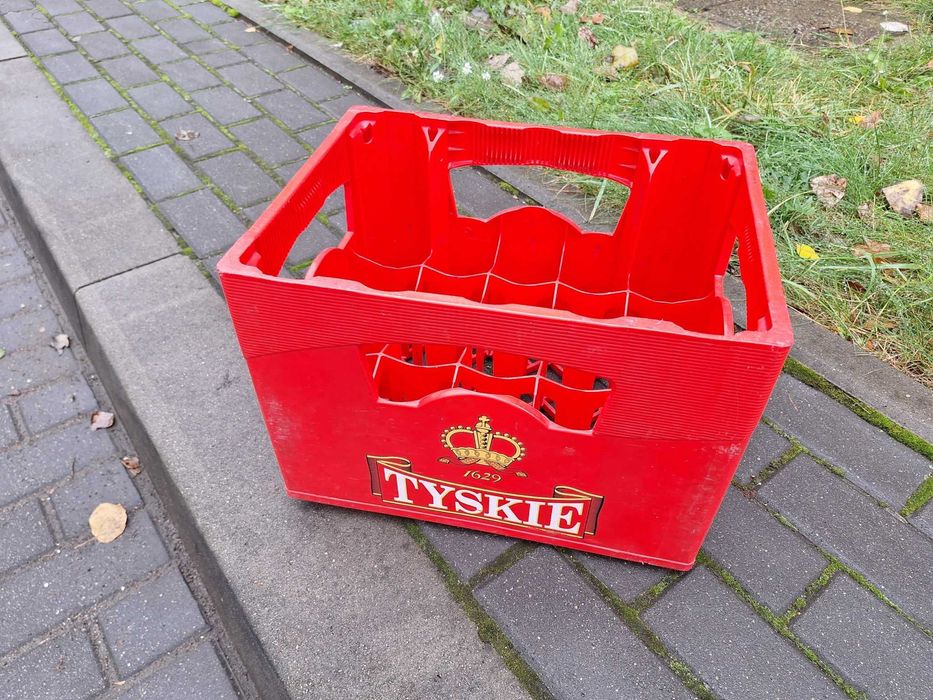 Skrzynka, krata, transporter na piwo TYSKIE czerwona