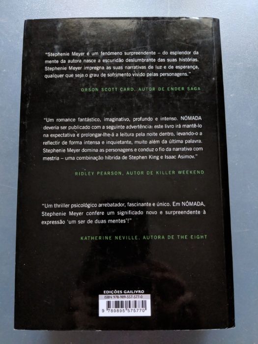 Livro "Nómada" Stephanie Meyer