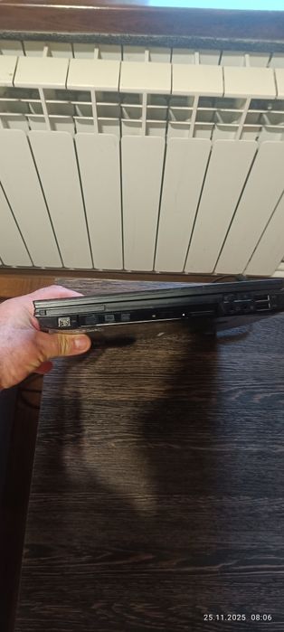 Ноутбук DELL inspire