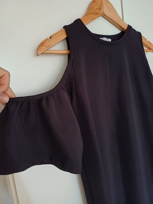 Czarna sukienka Zara