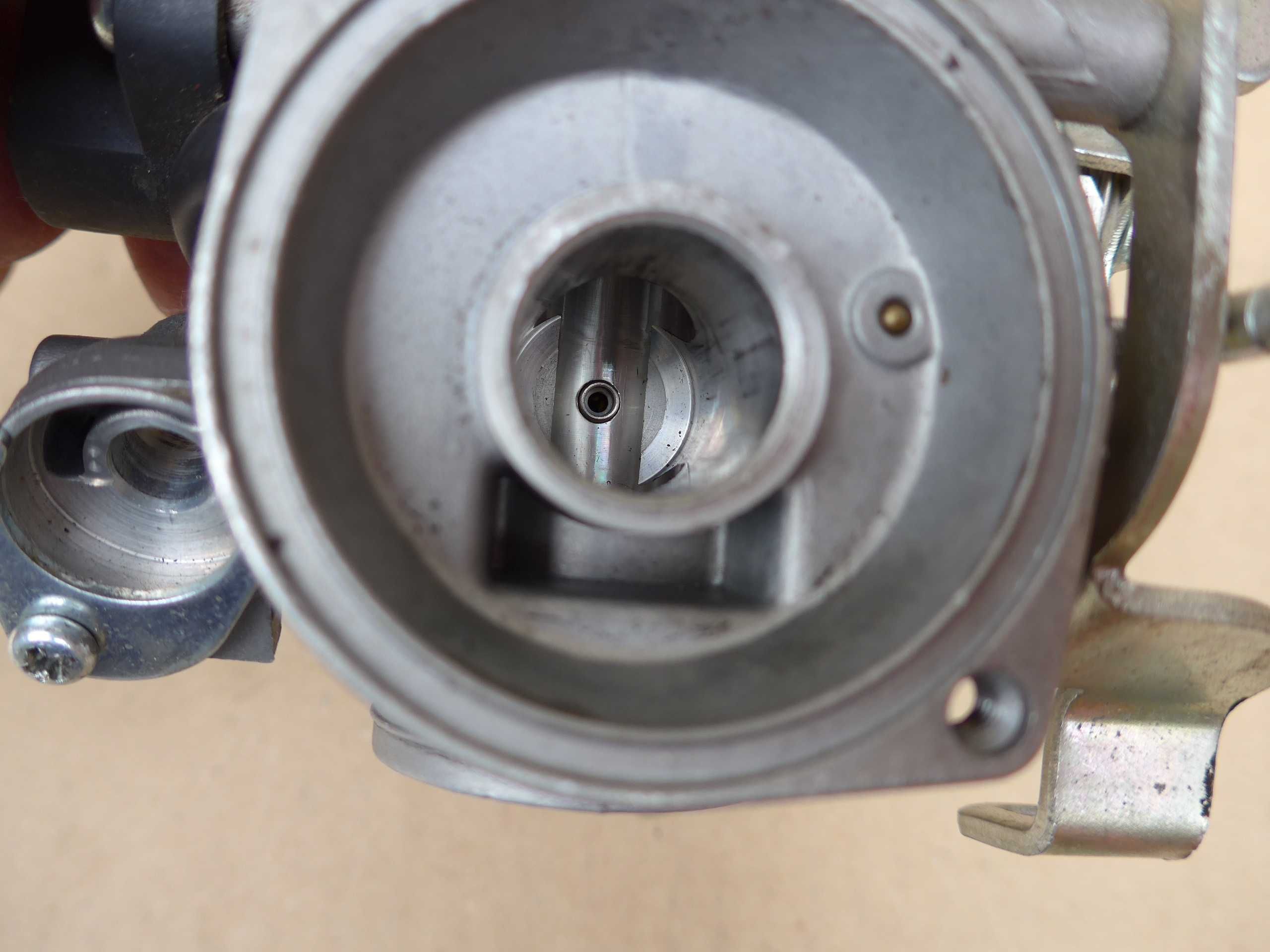 Gaźnik Dellorto SVB 18 Euro 4 50ccm SYM Junak Barton Peugeot '18r+