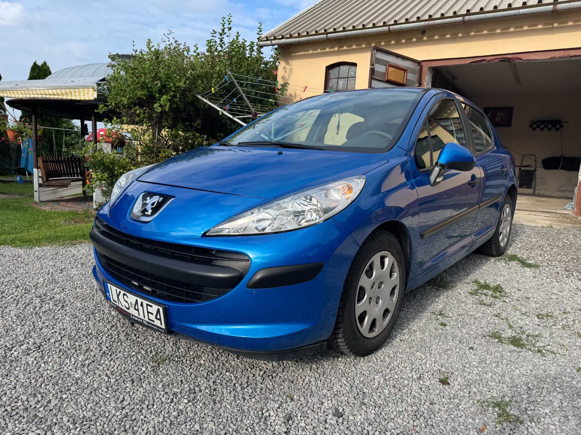 Sprzedam Peugeot 207 1.4 benzyna 2007 rok 75 tys km