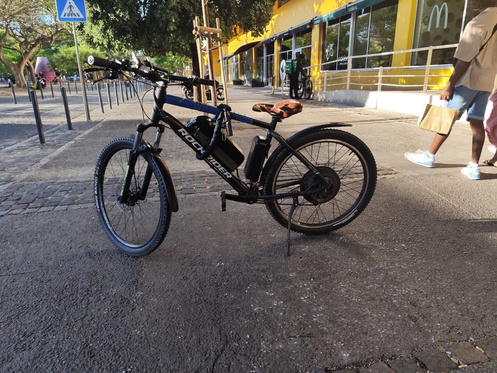 Electronic cycle