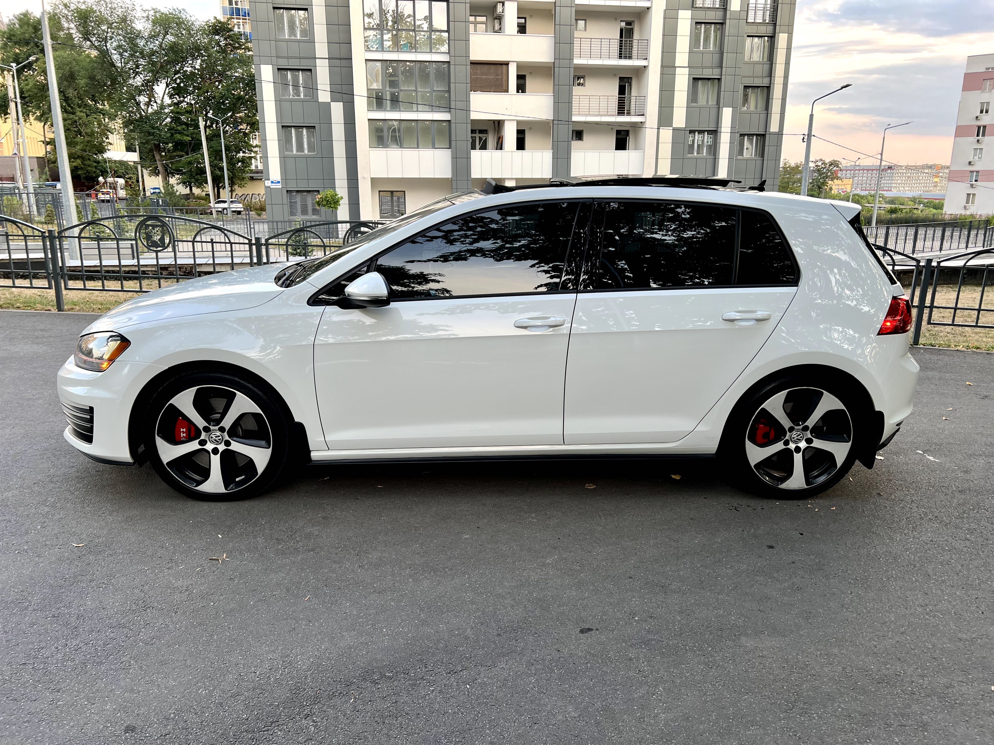 Volkswagen Golf 7  GTI Performance