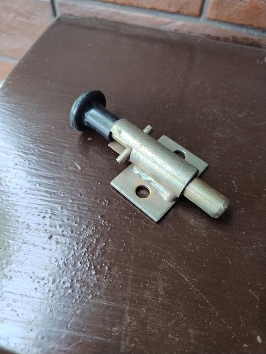 Trzpień bolec zacisk naciągacz do burty przyczepy przyczepki solidny