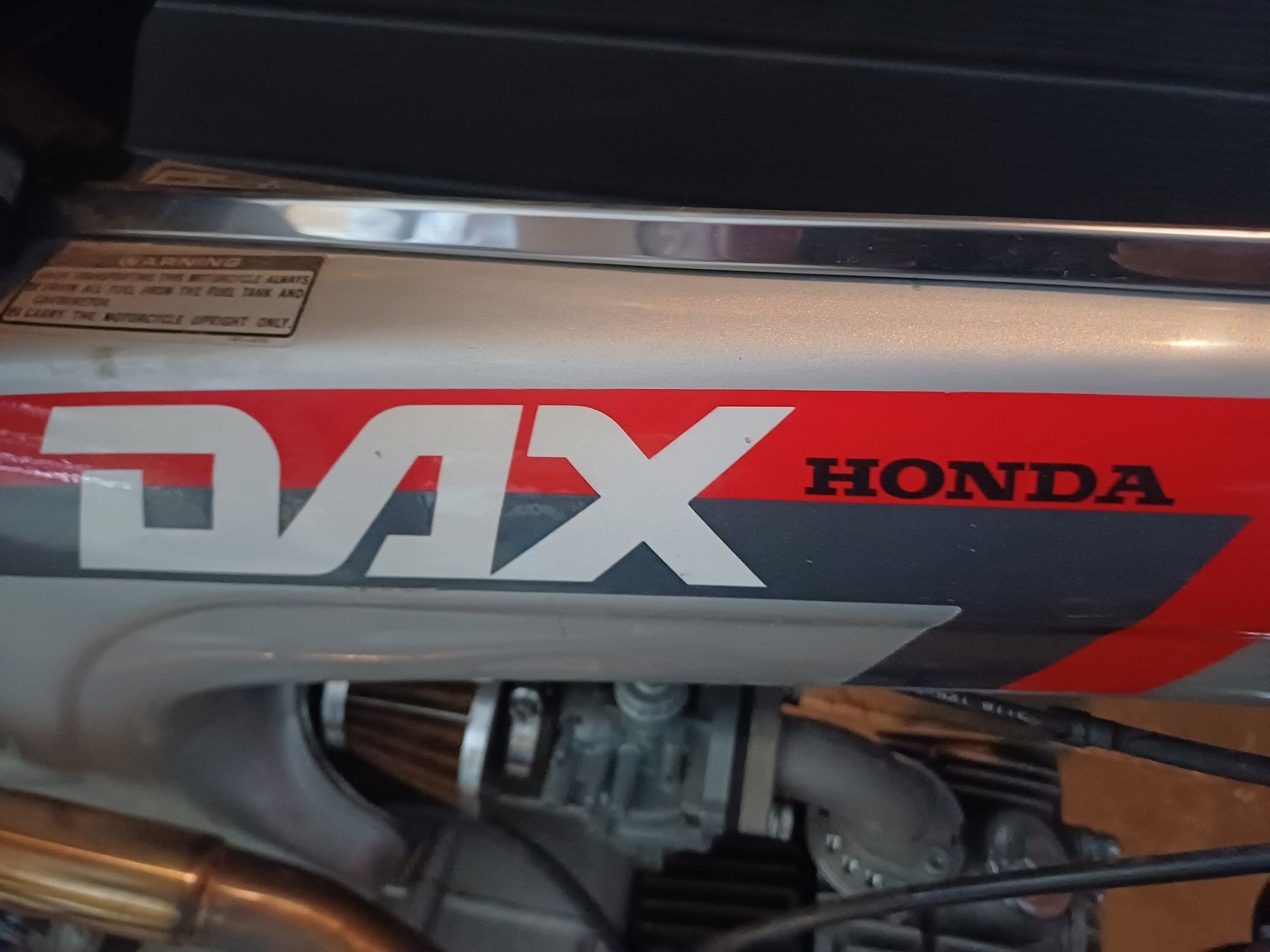Klasyczny youngtimer Honda Dax ST 125 odrestaurowana  jak nowa