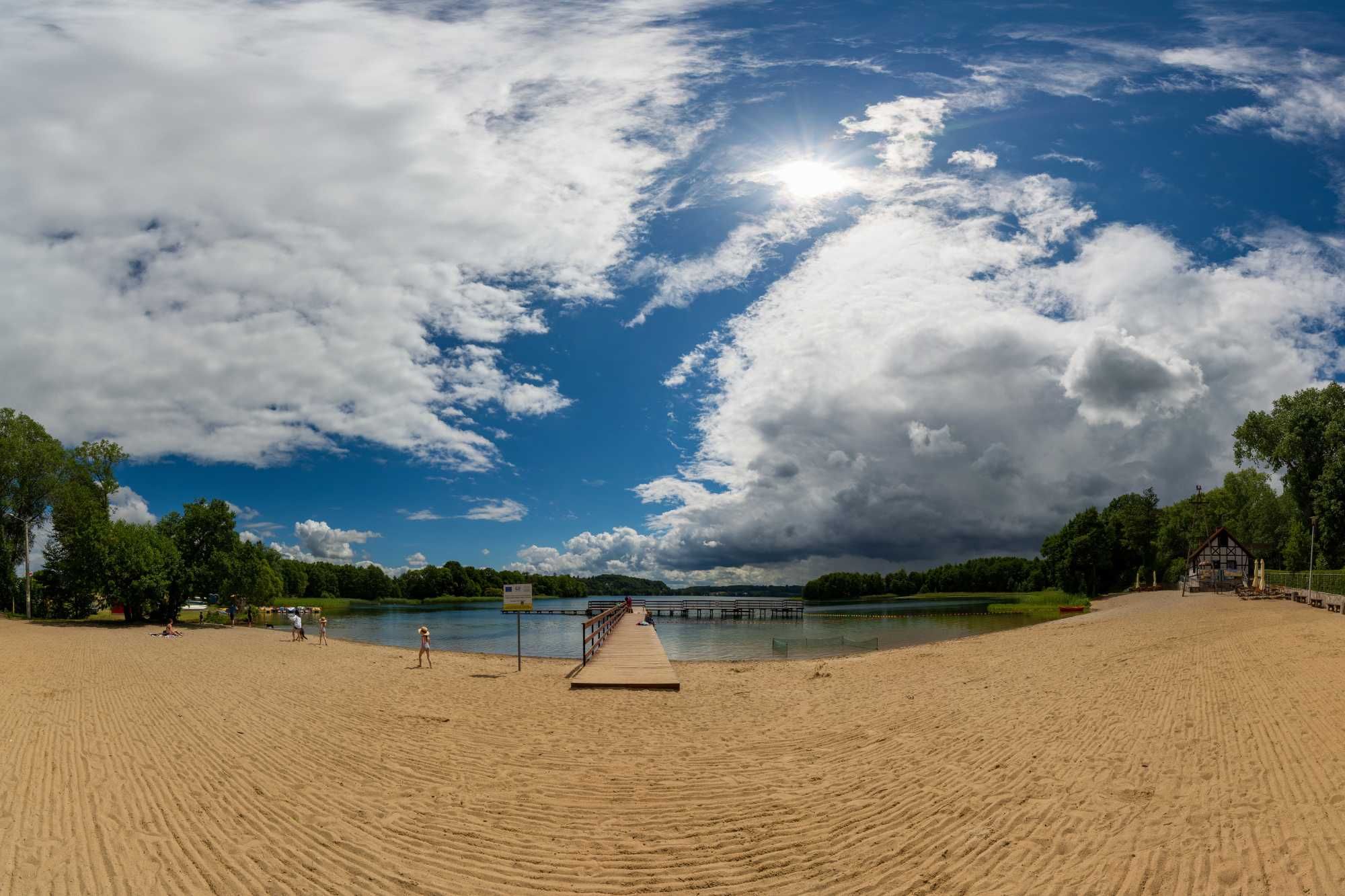 Dom z salą na spotkania ,urlop itp., pokoje z łazienkami w Chmielnie