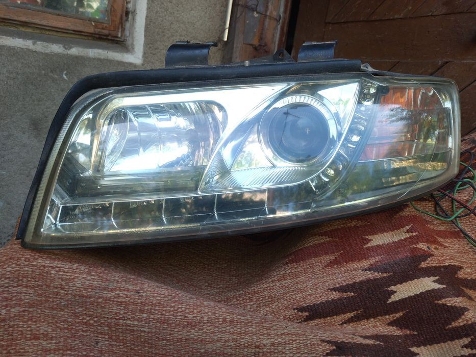 Фара ліва ауді а4b6